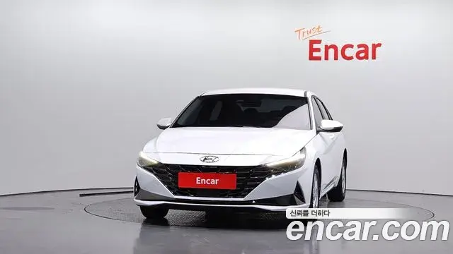 Hyundai The New Avante Hybrid 2021 — Photo 11/20