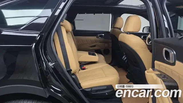 Kia Sorento 2022 — Photo 12/35