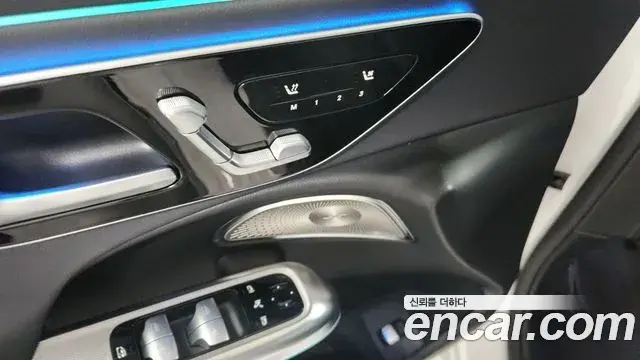 Mercedes-Benz E-Class 2025 — ფოტო 10/20