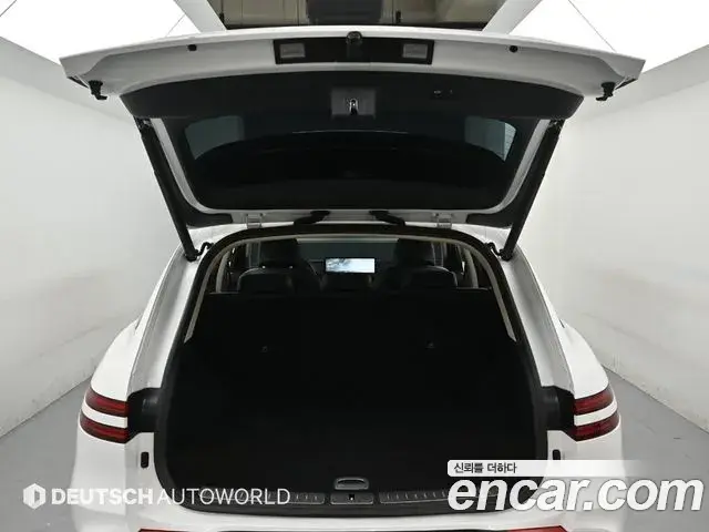 Genesis GV70 2022 — Şəkil 18/20
