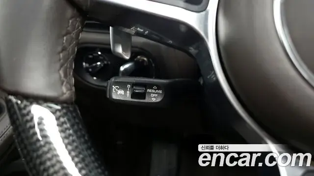 Porsche Macan 2021 — Photo 17/20