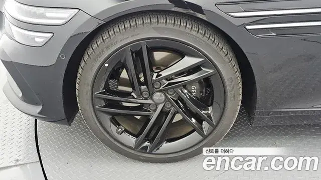 Genesis G80 2025 — ფოტო 18/32