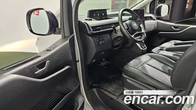 Hyundai Staria 2024 — Фото 10/20