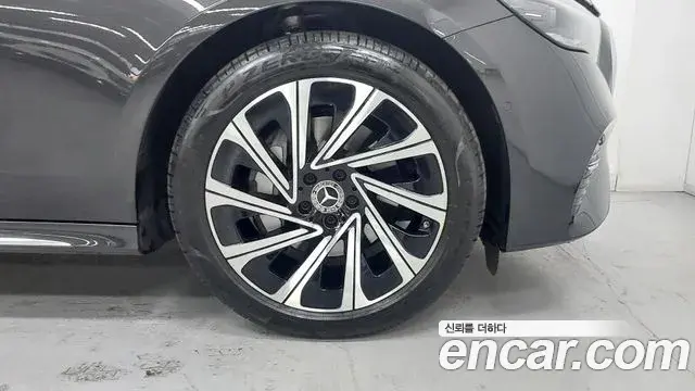 Mercedes-Benz E-Class 2024 — Şəkil 4/20