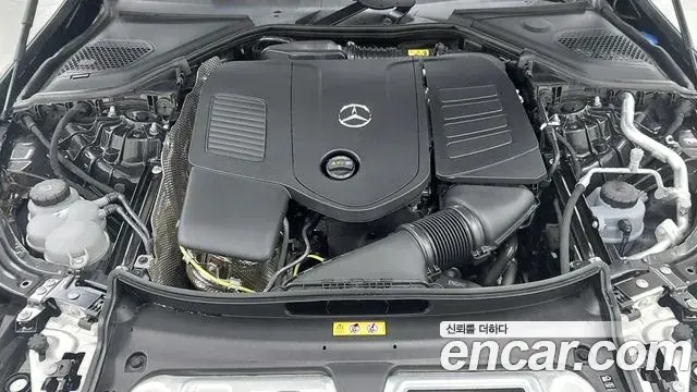 Mercedes-Benz E-Class 2024 — Şəkil 10/20