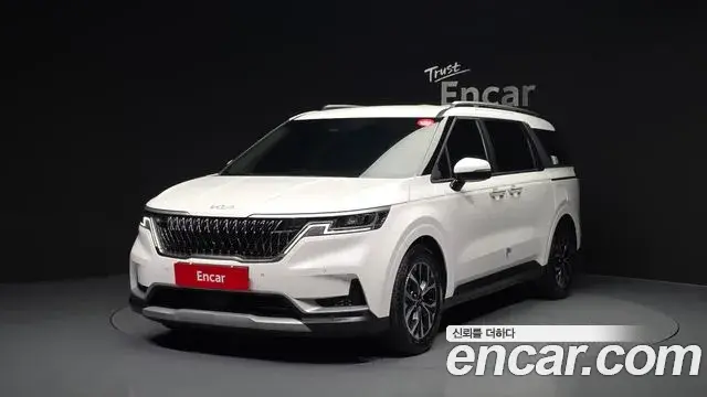 Kia Carnival 2023 — Фото 1/20