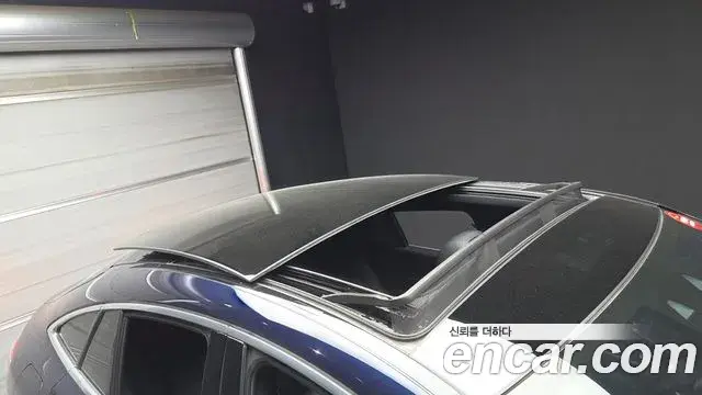 Mercedes-Benz GLE-Class 2021 — Photo 12/34