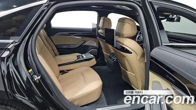 Audi A8 2021 — Şəkil 4/37