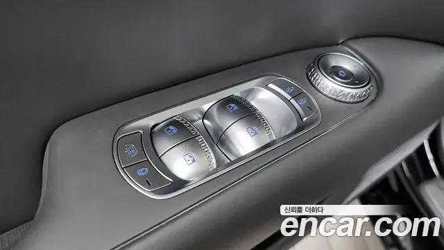 Genesis G90 2022 — ფოტო 10/40