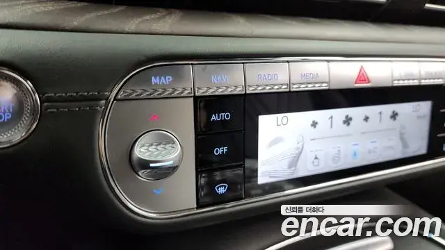 Genesis G90 2022 — ფოტო 9/40