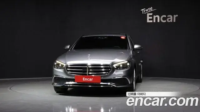 Mercedes-Benz E-Class 2021 — Фото 3/20