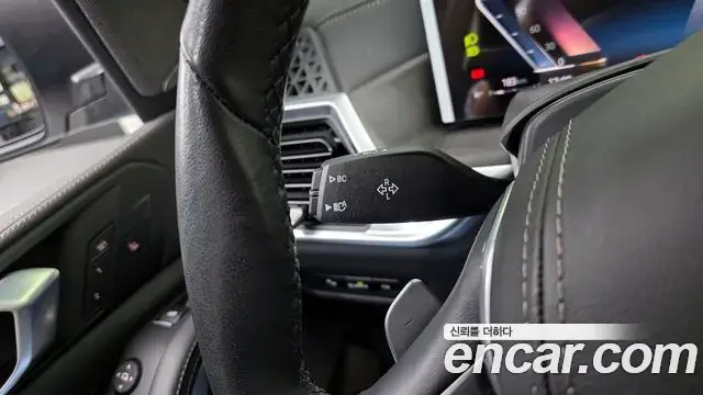 BMW X5 2025 — ფოტო 16/36