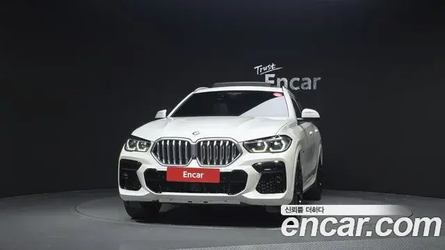 BMW X6 2022 — ფოტო 24/34