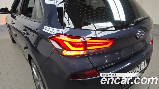 Hyundai i30 2020 — ფოტო 23/30