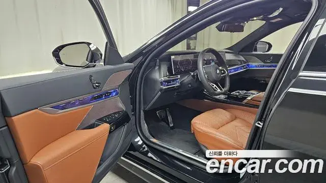 BMW 7 Series 2025 — ფოტო 30/33