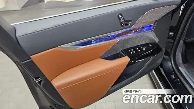 BMW 7 Series 2025 — ფოტო 29/33