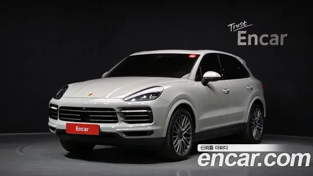 Porsche Cayenne 2022 — ფოტო 5/34
