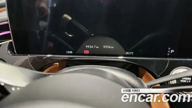 Mercedes-Benz E-Class 2025 — Photo 4/19