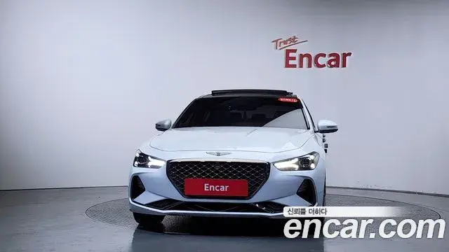 Genesis G70 2018 — ფოტო 1/36