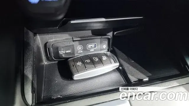 Genesis G70 2018 — ფოტო 36/36