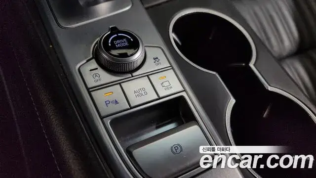 Genesis G70 2018 — ფოტო 13/36