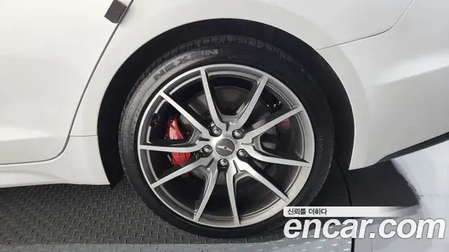 Genesis G70 2018 — ფოტო 20/36