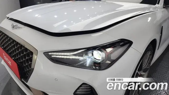 Genesis G70 2018 — ფოტო 23/36