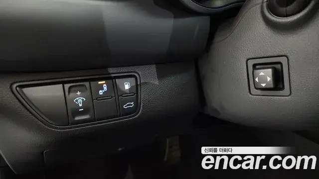 Genesis G70 2018 — ფოტო 25/36
