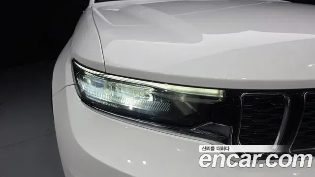 Jeep Grand Cherokee 2023 — Photo 10/33