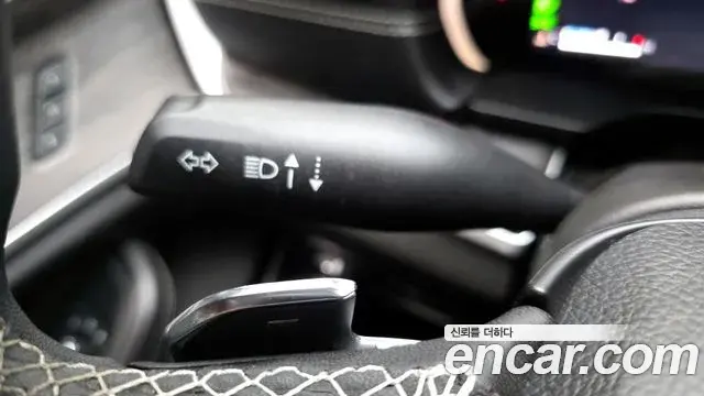 Jeep Grand Cherokee 2023 — Photo 22/33