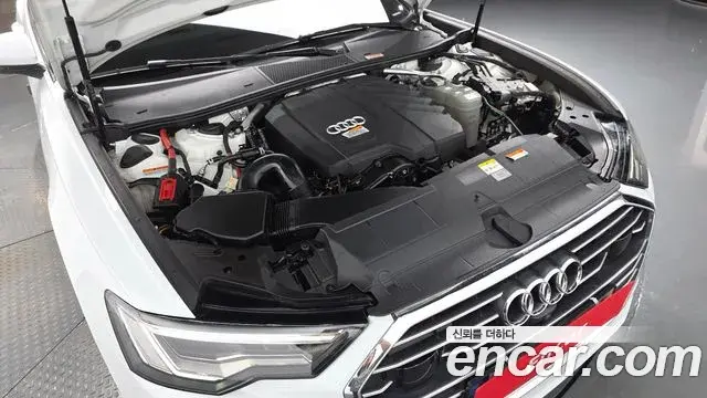Audi A6 2022 — ფოტო 7/32