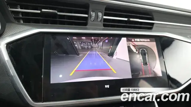 Audi A6 2022 — ფოტო 31/32