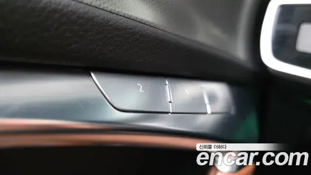 Audi A6 2022 — ფოტო 24/32