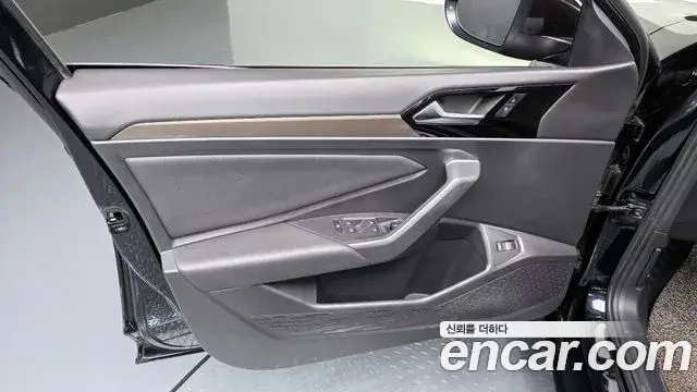 Volkswagen Jetta 2021 — Şəkil 44/50