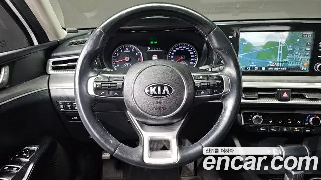 Kia K5 2021 — Фото 16/20