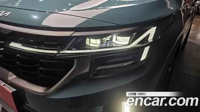 Kia Seltos 2024 — ფოტო 24/30