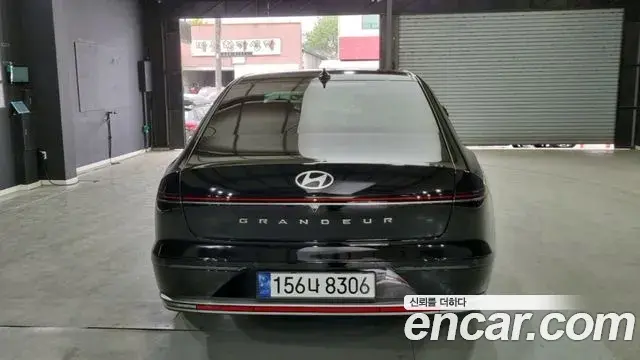 Hyundai Grandeur Hybrid 2023 — Şəkil 13/18