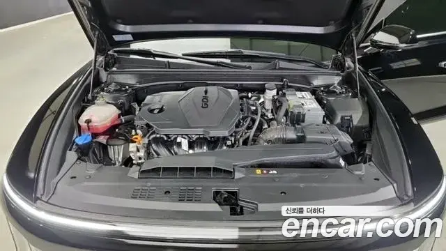 Hyundai Grandeur Hybrid 2023 — Şəkil 15/18