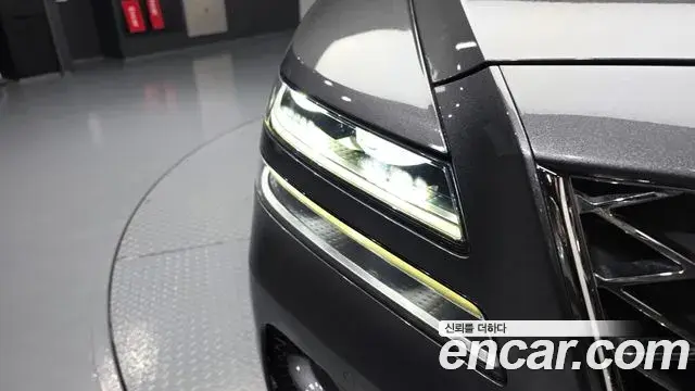 Genesis GV80 2022 — ფოტო 30/32
