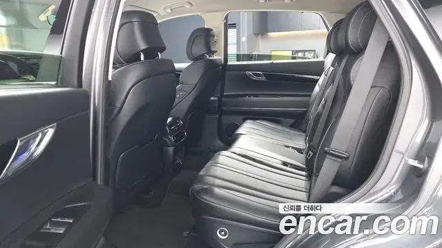 Genesis GV80 2022 — ფოტო 31/32