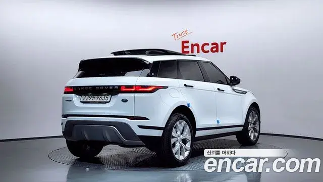 Land Rover Range Rover Evoque 2022 — Photo 12/20