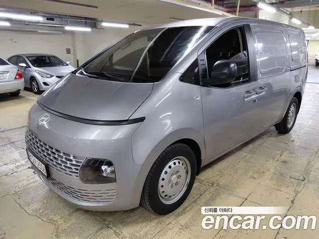 Hyundai Staria 2025 — Фото 10/19