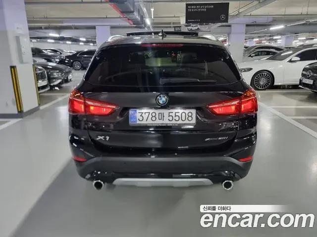 BMW X1 2022 — ფოტო 10/19