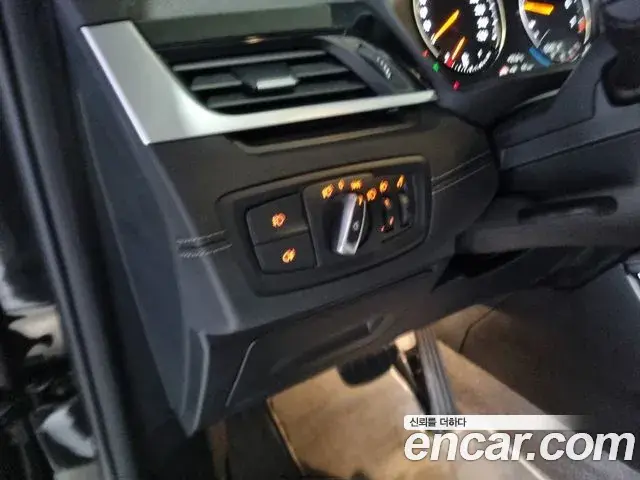 BMW X1 2022 — ფოტო 11/19