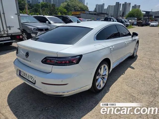 Volkswagen Arteon 2023 — Şəkil 16/20