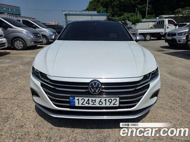 Volkswagen Arteon 2023 — Şəkil 18/20