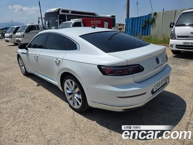 Volkswagen Arteon 2023 — Şəkil 9/20