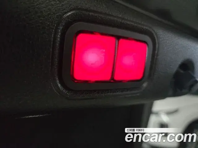 Mercedes-Benz E-Class 2018 — ფოტო 11/20