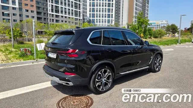 BMW X5 2024 — Photo 8/20