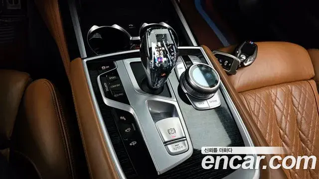 BMW 7 Series 2020 — ფოტო 12/20